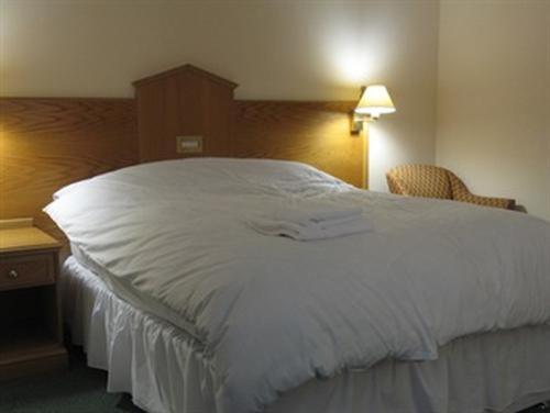 Hazelwood House Bed & Breakfast Бридженд Екстериор снимка