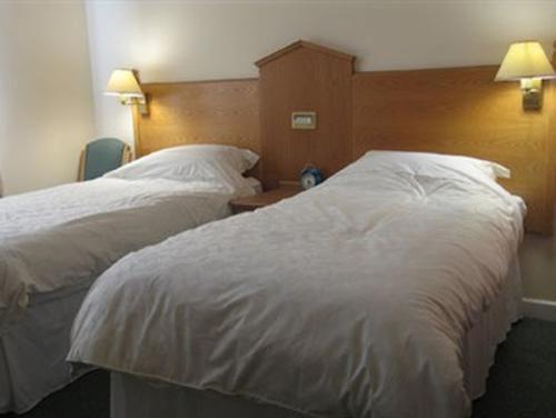 Hazelwood House Bed & Breakfast Бридженд Екстериор снимка